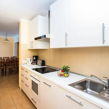 Aleksandra Spacious For 8 Guests, Heated Pool, Mountain Views * Playa Blanca (Lanzarote)