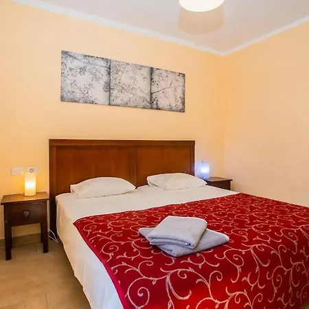 Aleksandra Spacious For 8 Guests, Heated Pool, Mountain Views Holiday home Playa Blanca (Lanzarote)